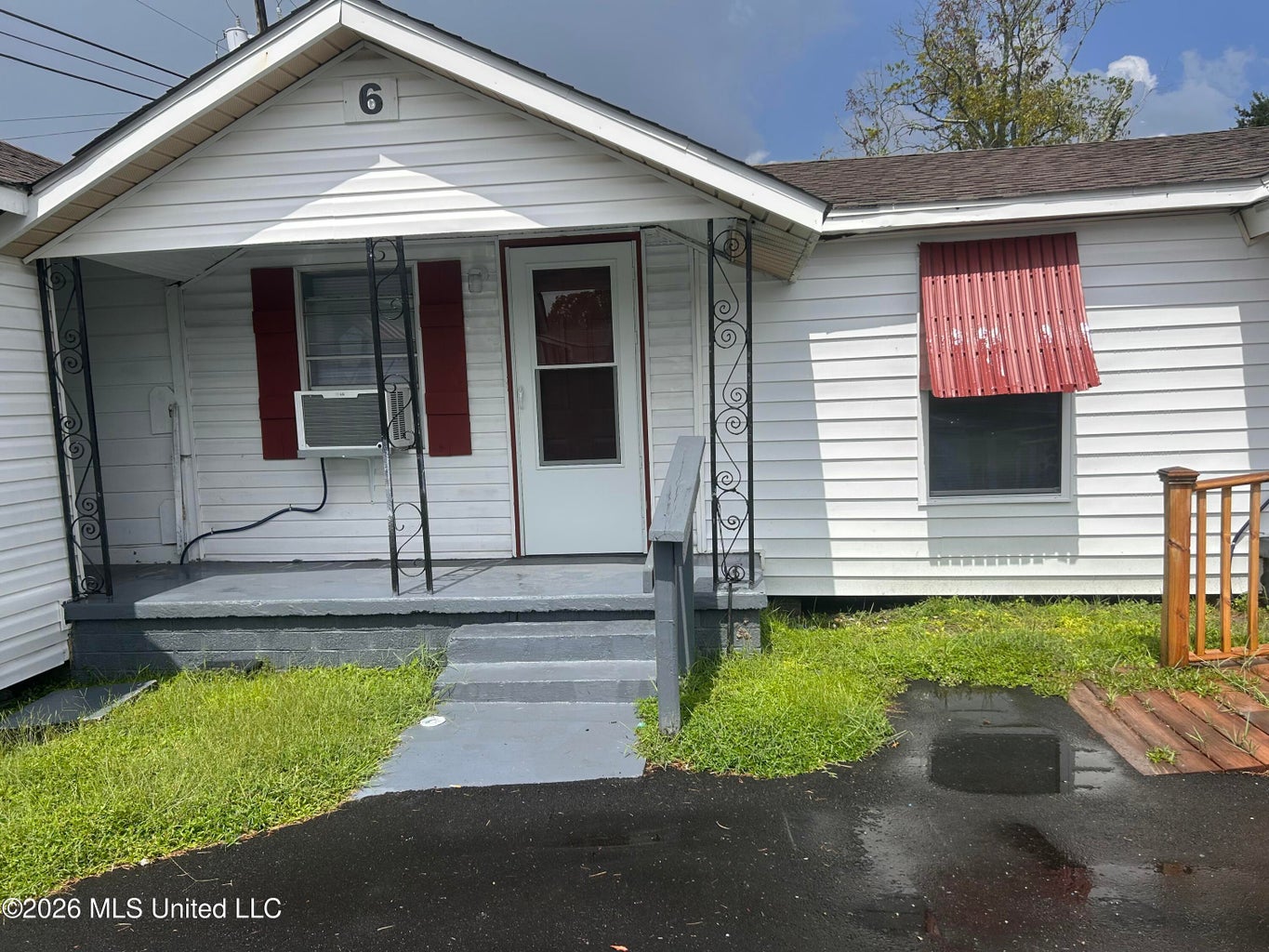 2524 28th Street